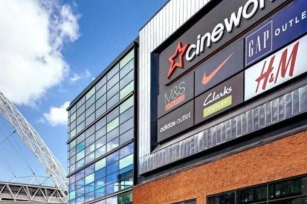 Stylish Wembley Stadium And Ovo Arena Apartment, London Exteriör bild